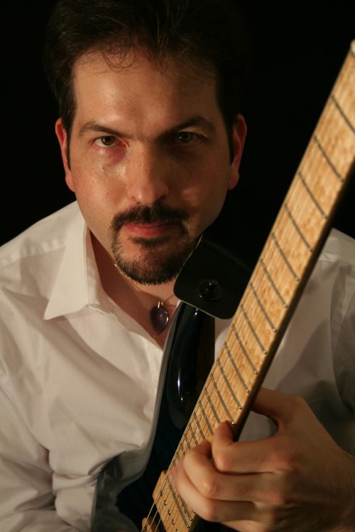 Oliver Pfänder - Guitar